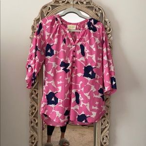 Bright pink blouse w/ navy/white + 3/4 sleeves